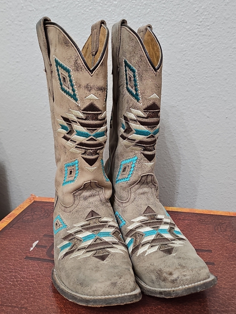 Corral Taupe Western Boots with Turquoise Embroidery